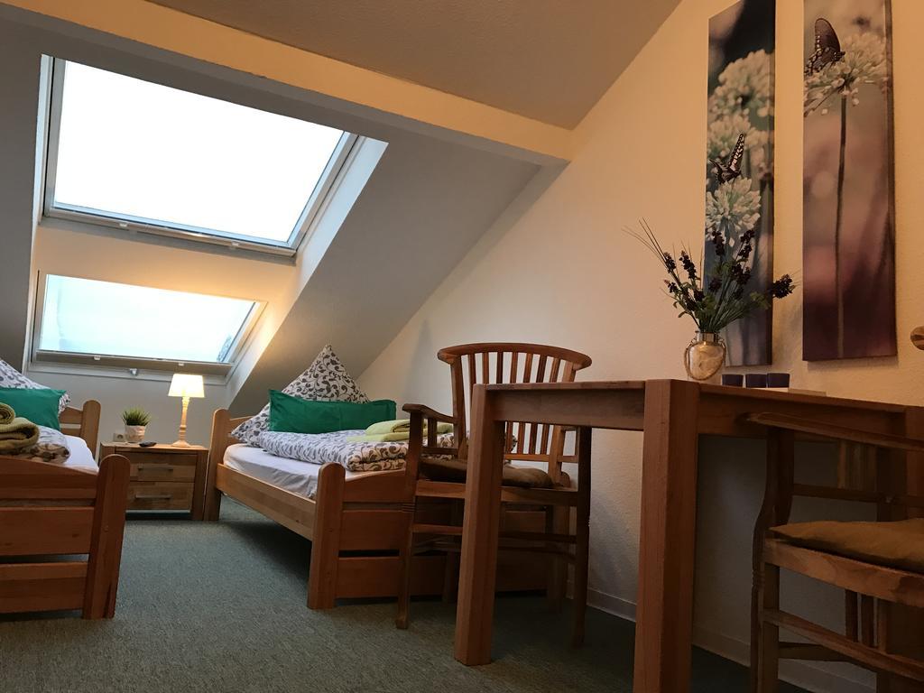 Leezdorfer Hof Hotel Ngoại thất bức ảnh
