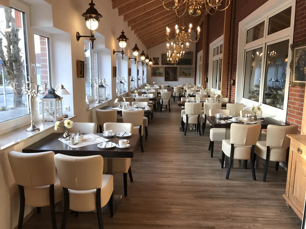 Leezdorfer Hof Hotel Ngoại thất bức ảnh