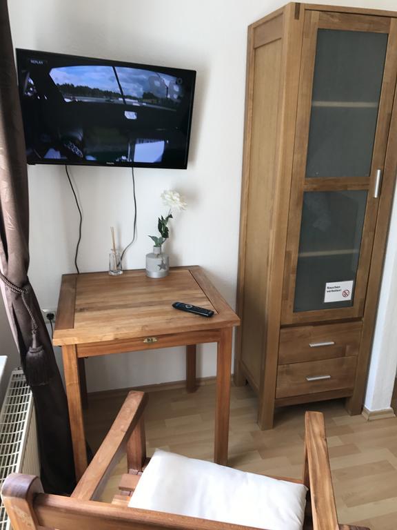 Leezdorfer Hof Hotel Ngoại thất bức ảnh